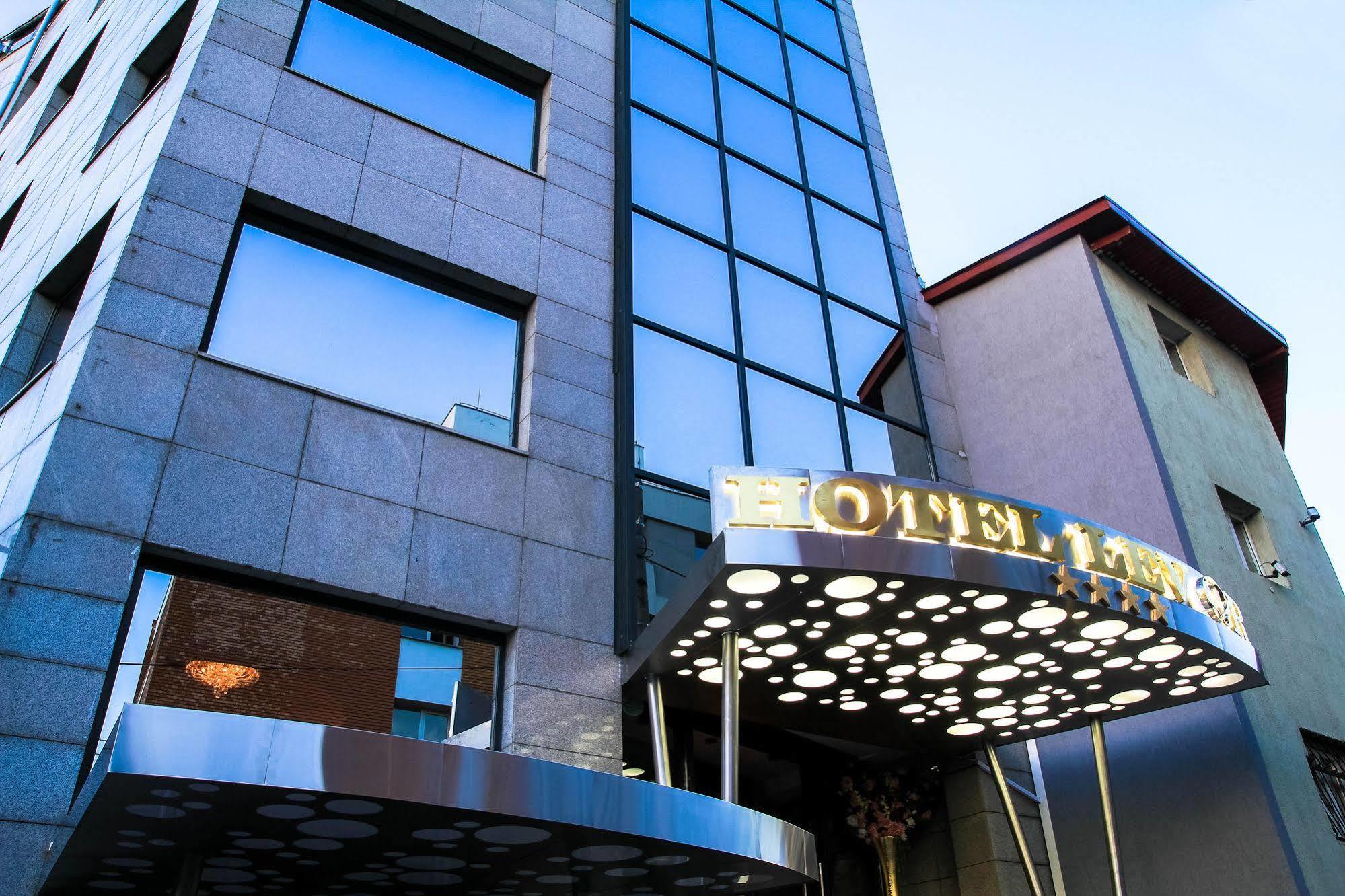 Best Western Hotel Lev Or I Bucarest Esterno foto