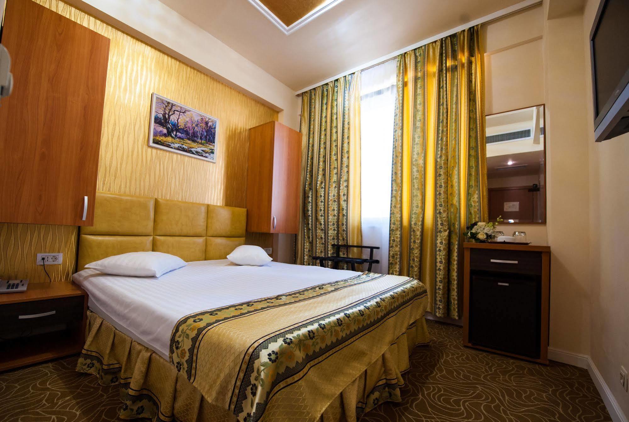 Best Western Hotel Lev Or I Bucarest Esterno foto