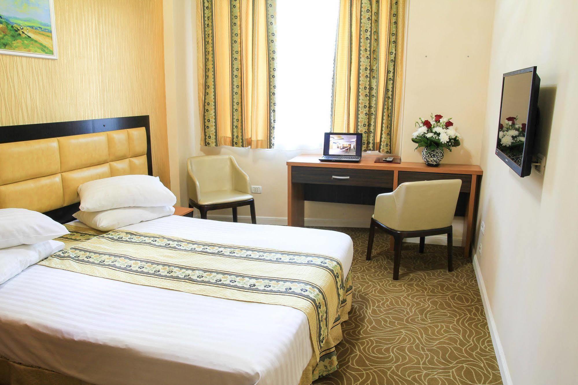 Best Western Hotel Lev Or I Bucarest Esterno foto