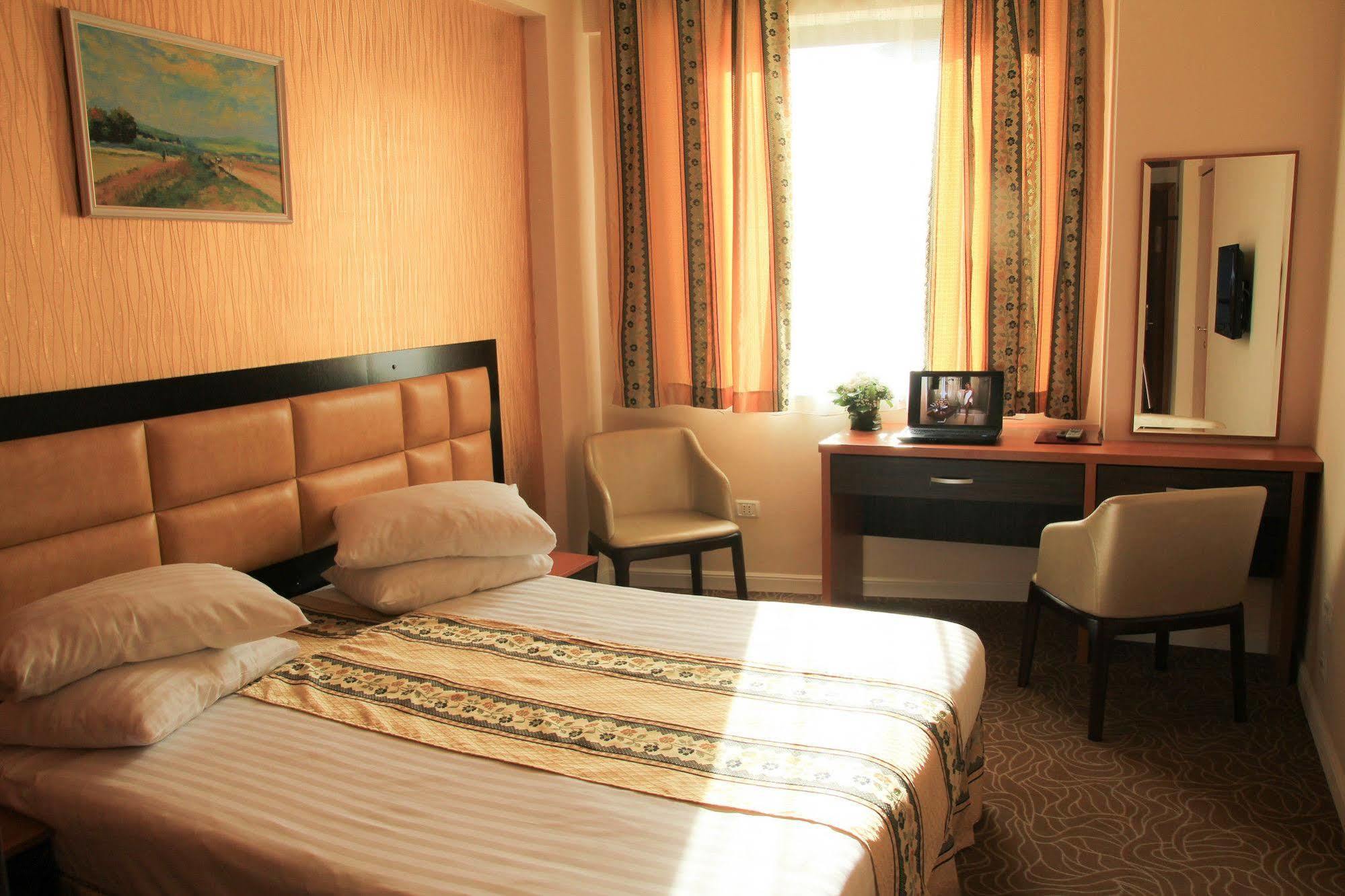 Best Western Hotel Lev Or I Bucarest Esterno foto