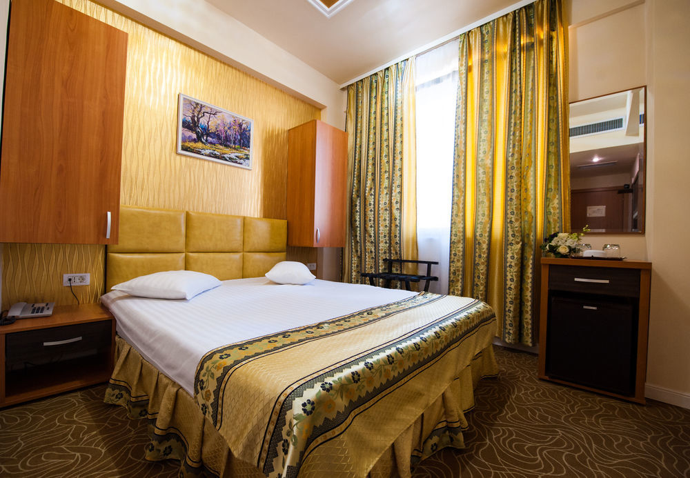 Best Western Hotel Lev Or I Bucarest Esterno foto