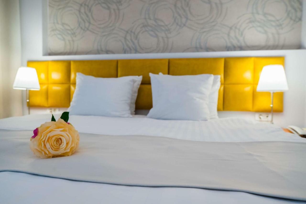 Best Western Hotel Lev Or I Bucarest Esterno foto