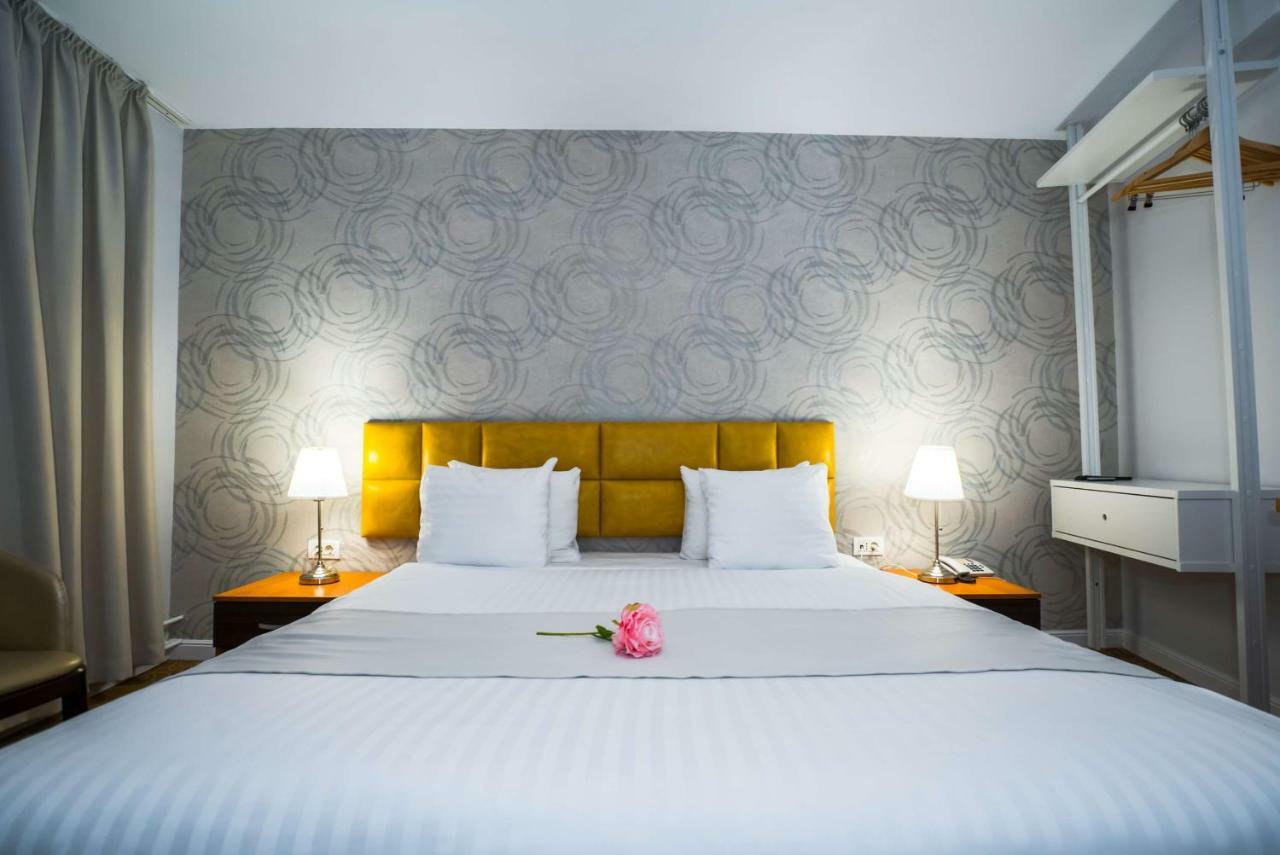 Best Western Hotel Lev Or I Bucarest Esterno foto