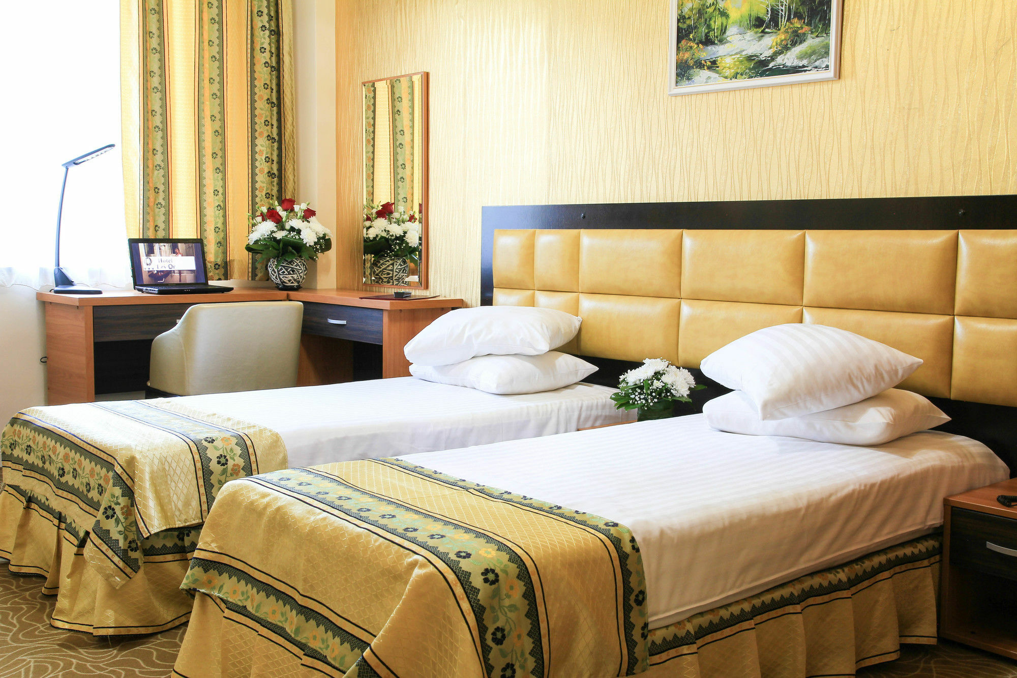 Best Western Hotel Lev Or I Bucarest Esterno foto